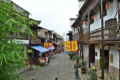颜强：中场每场都被动就是不调整，边后卫缺人还是中场不可信赖？